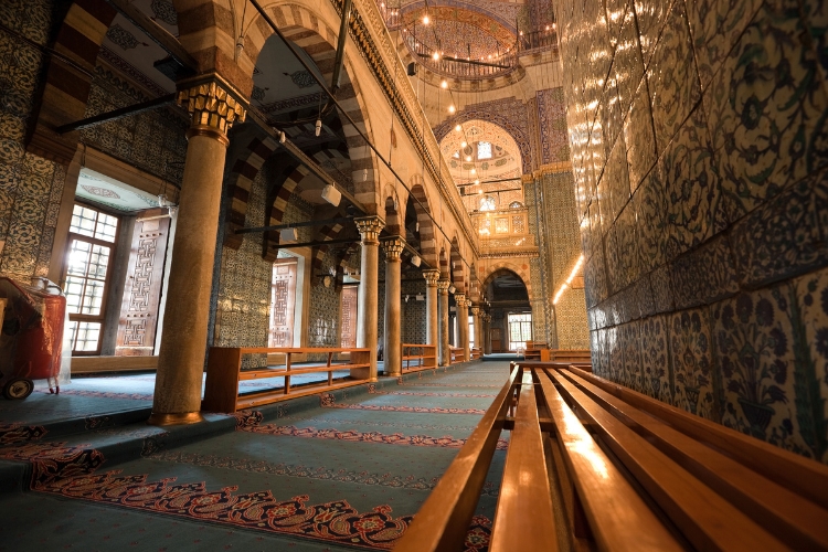 panduan cara menjaga kebersihan lingkungan di masjid