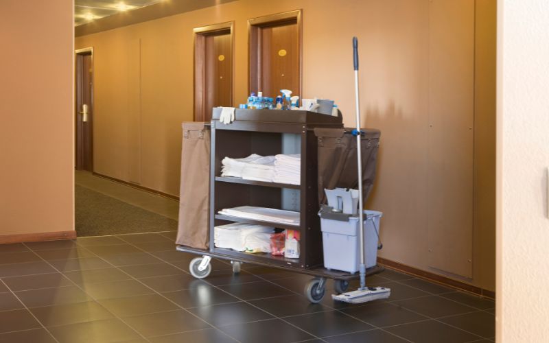 catatan tugas housekeeping hotel