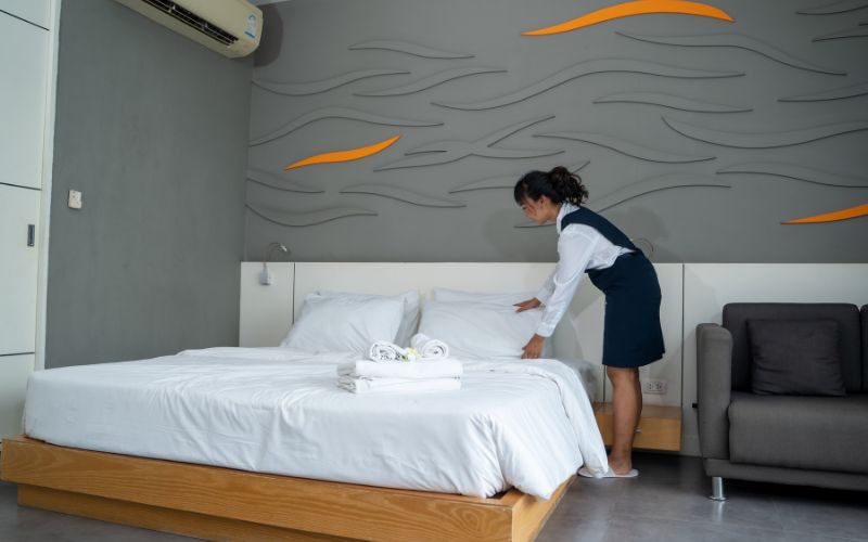 xr:d:DAGBU5Gyozc:18,j:4740462277901273630,t:24040303 komponen sistem kebersihan di hotel